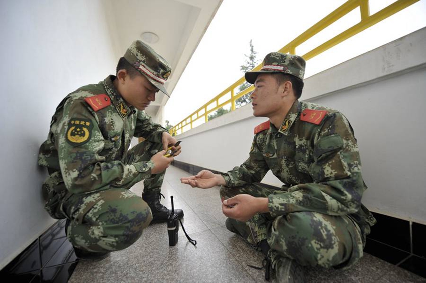 En imágenes: el silencioso mundo de los expertos en desactivación de bombas22