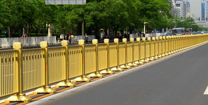 Instaladas nuevas barreras de seguridad en la Avenida Chang'an 2