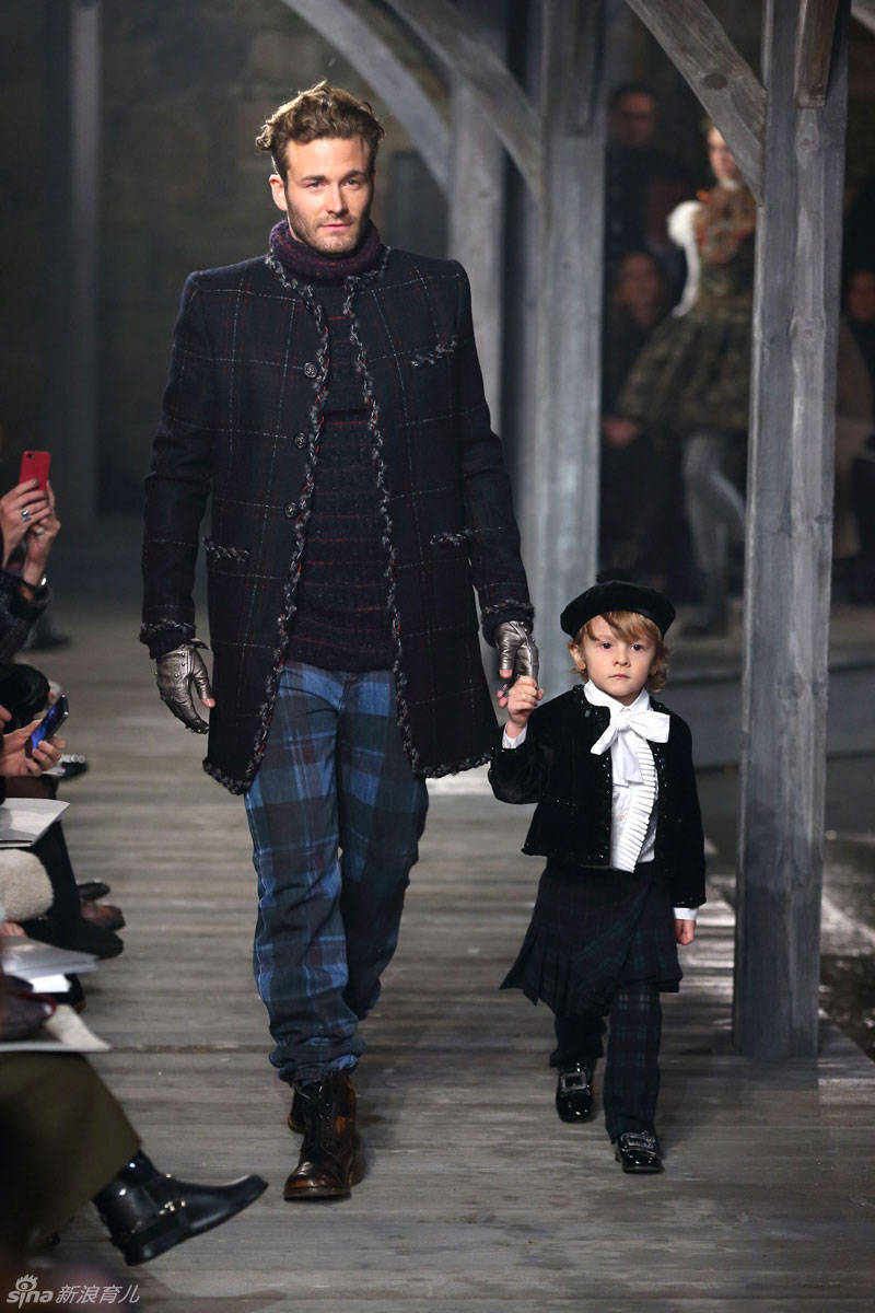 Fotos de Hudson Kroenig, modelo más joven de Chanel 