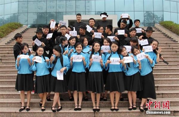 Fotos de la graduación, una romántica despedida de la vida universitaria4