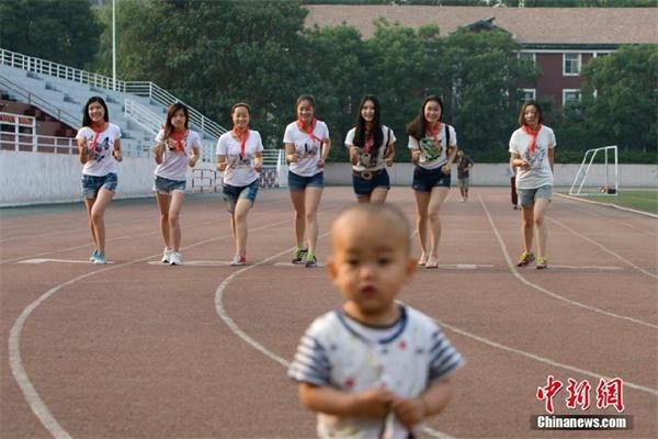 Fotos de la graduación, una romántica despedida de la vida universitaria3