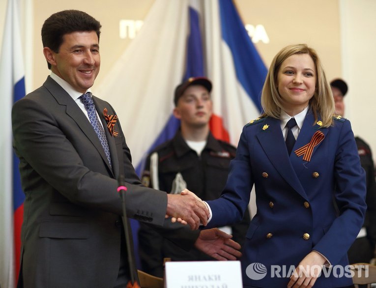 Nuevas fotos de Natalia Poklonskaya, la Fiscal General de Crimea