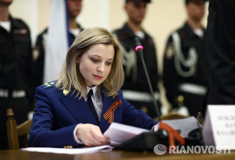 Nuevas fotos de Natalia Poklonskaya, la Fiscal General de Crimea