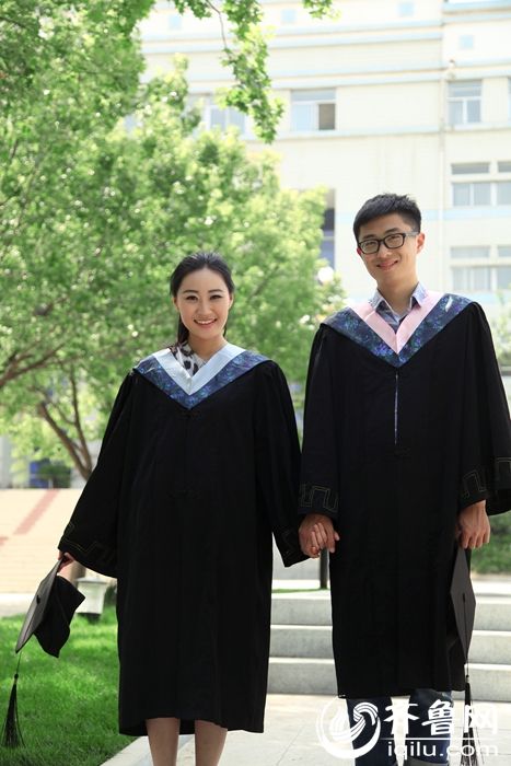 Temporada de graduación: “Hay que tomar fotos para conmemorar nuestro amor”