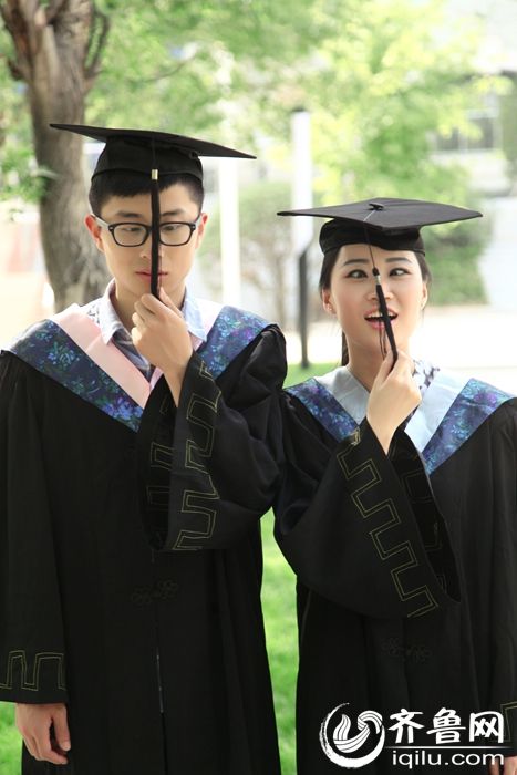 Temporada de graduación: “Hay que tomar fotos para conmemorar nuestro amor”