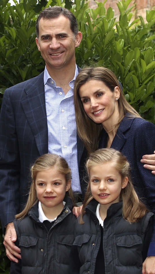 Felipe de Borbón y su esposa Letizia son los nuevos reyes de España Felipe de Borbón y su esposa Letizia son los nuevos reyes de España