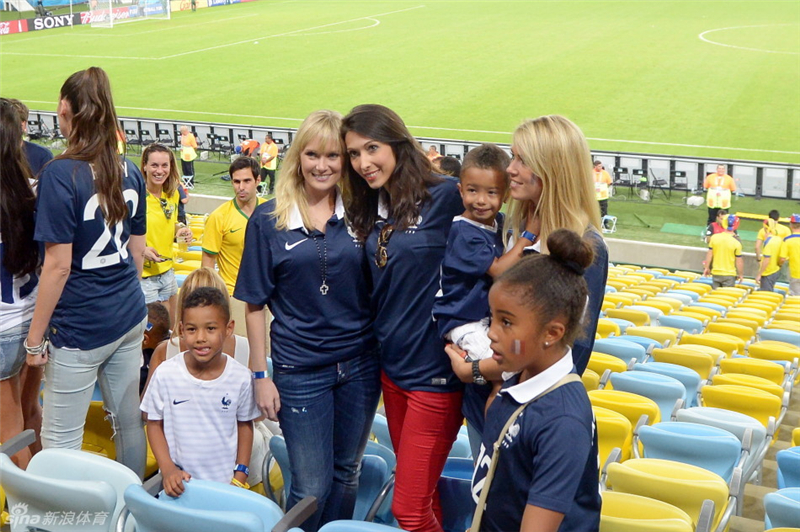 Las esposas guapas de la selección francesa