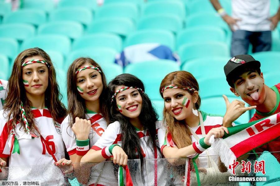 Las aficionadas iranias también son guapas y sensuales del Mundial