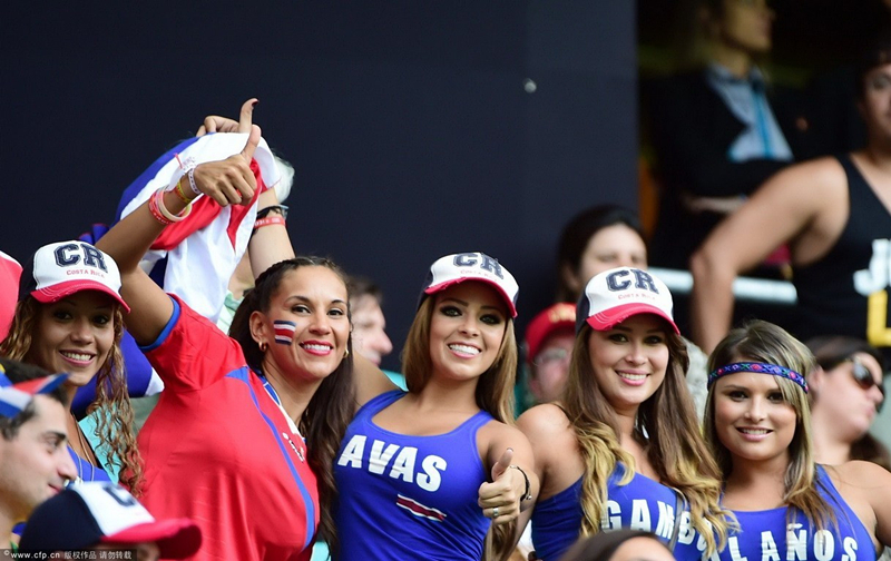 Aficionadas guapas en los cuartos del Mundial 2014