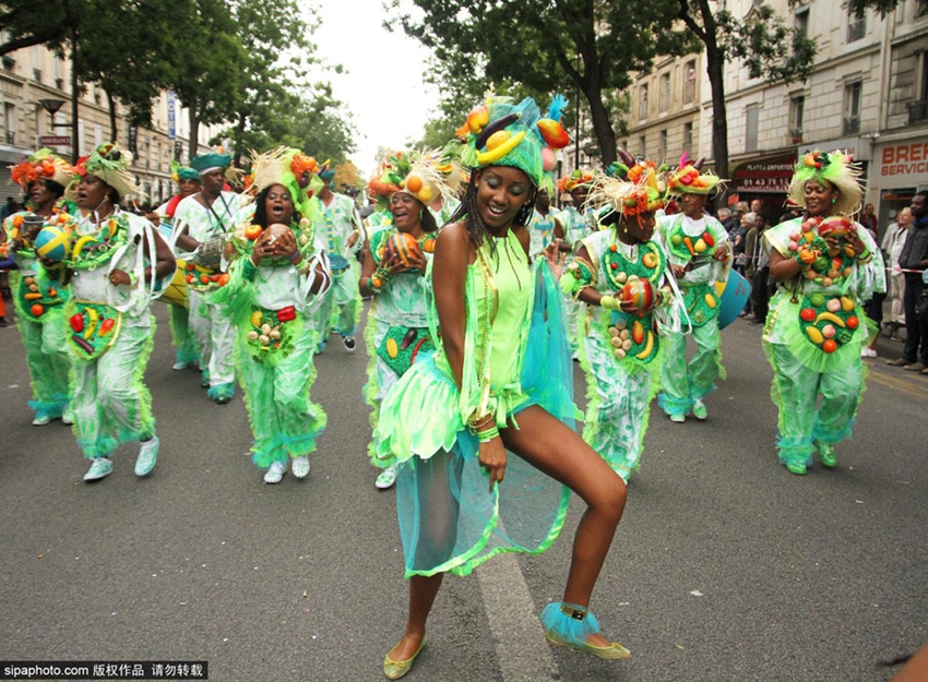 Carnaval tropical de verano en París5