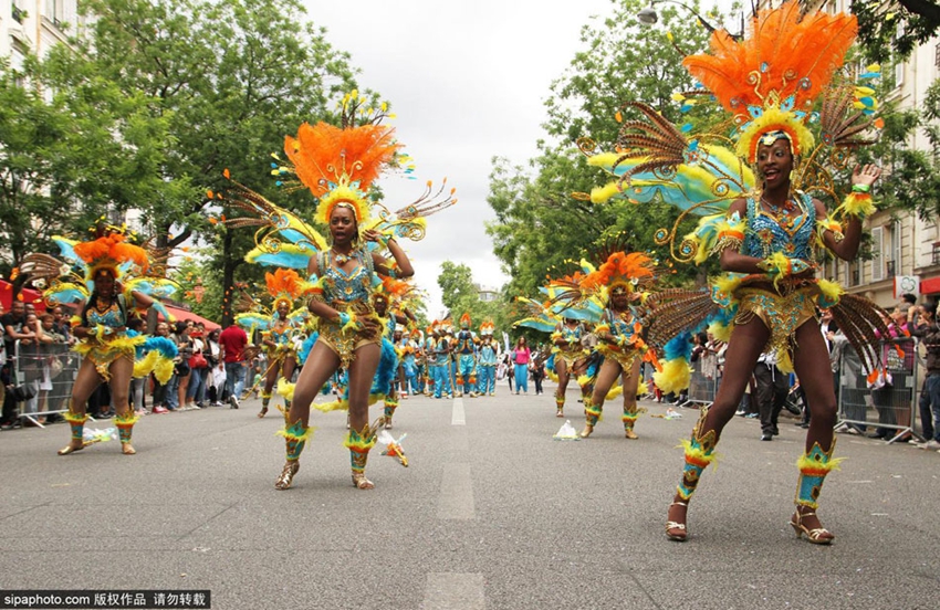 Carnaval tropical de verano en París3