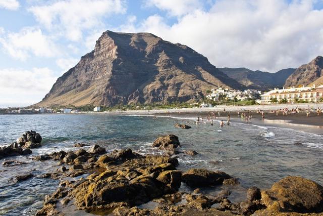 12. Playa Valle Gran Rey (La Gomera)