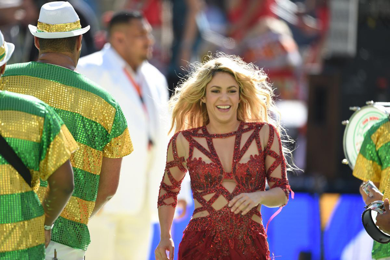 Shakira enciende Maracaná con su hijo Milan Piqué en la ceremonia de clausura 6