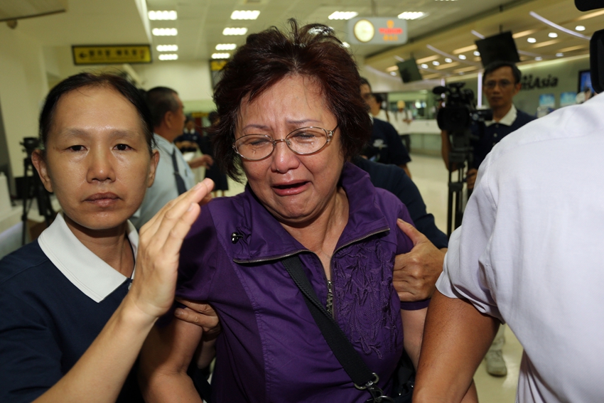 Avionazo en Taiwán: mueren 48 personas8