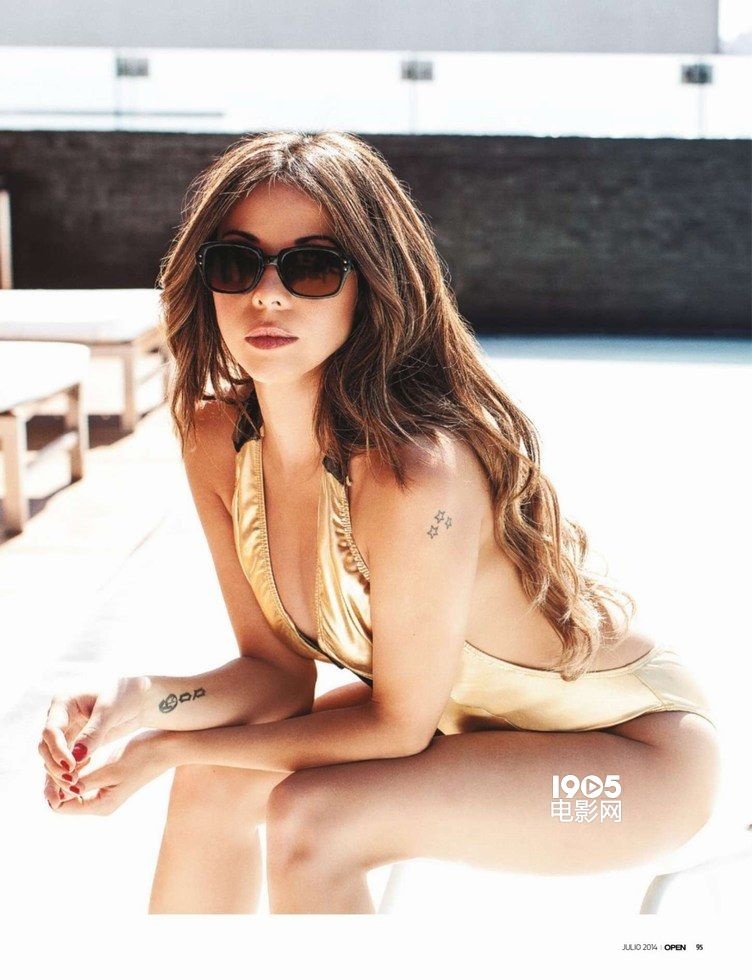 Roselyn Sanchez presume su voluptuoso cuerpo para la cámara7