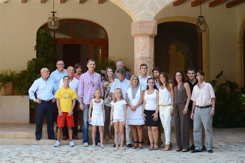 Los Reyes de España y sus hijas visitaron a Mallorca 11