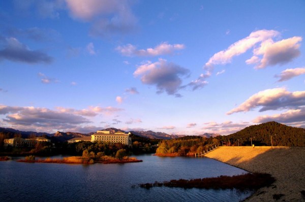 El hermoso lago Yanqi, la sede princpal de la Cumbre APEC 2014 en Beijing2