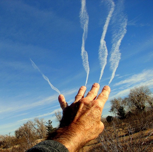 jugando-con-las-nubes-y-la-perspectiva-spanish-china-cn