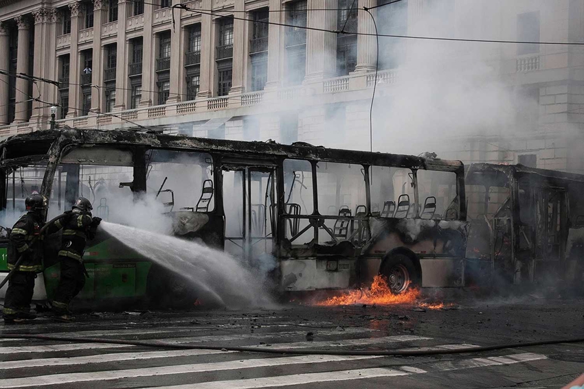 Sao Paulo pasa tarde de violencia por desalojo de familias que invadieron edificio5