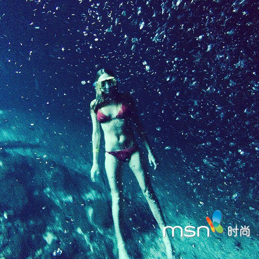 Selfies sensuales de las chicas en bikini