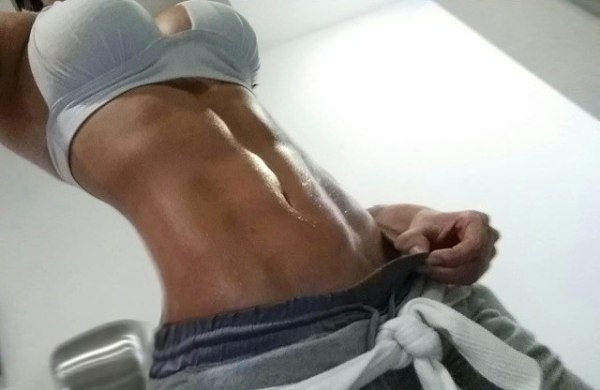 Anella Sangra, sexy chica colombiana, muestra sus curvas perfectas en Instagram 44