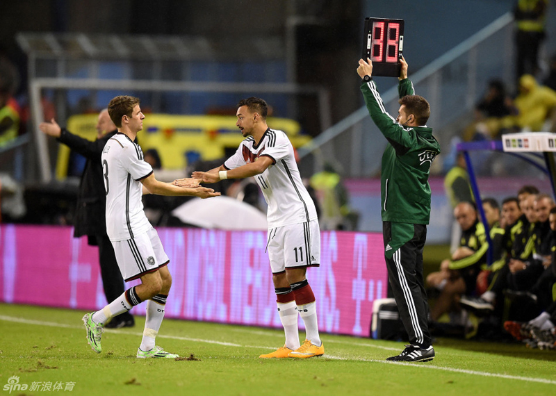 Alemania derrota 1-0 a España en partido amistoso 5