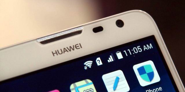 Firma china Huawei promete reducir brecha digital en Colombia