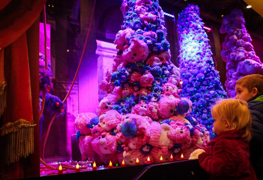 Los escaparates mejor adornados para la Navidad 2014f