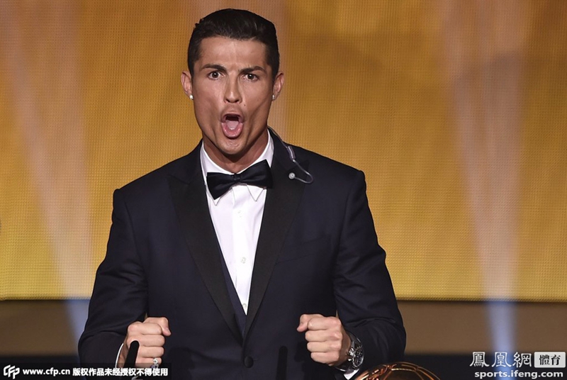 Ronaldo deja a Messi en las sombras tras recibir Balón de Oro por tercera vez