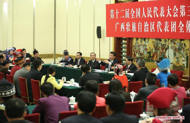 Xi debate con diputados de la APN de Guangxi