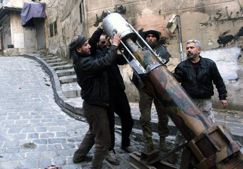 La oposición siria transforma una retroexcavadora en un cañón5