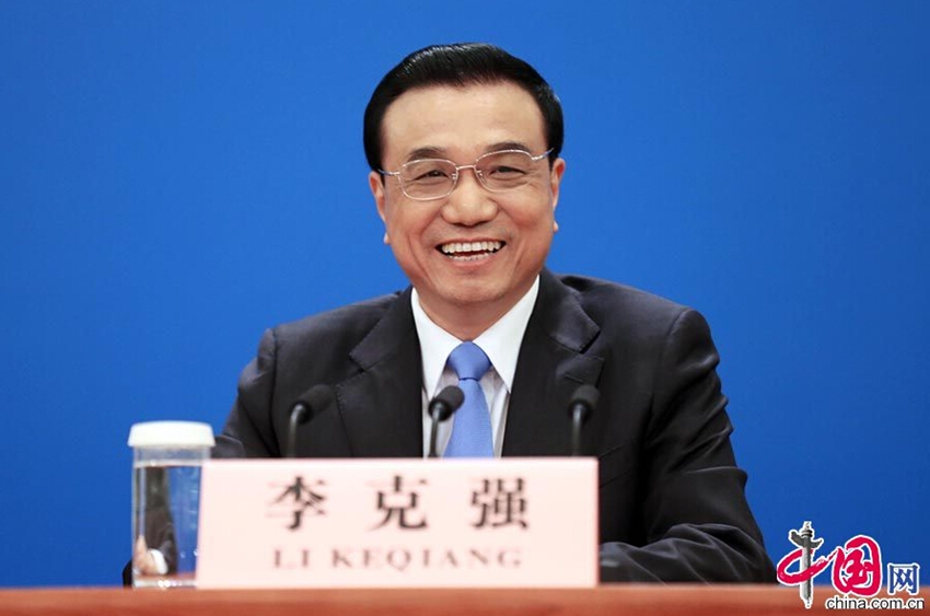 Li Keqiang: El desarrollo económico de China no busca sacar ventaja de otros