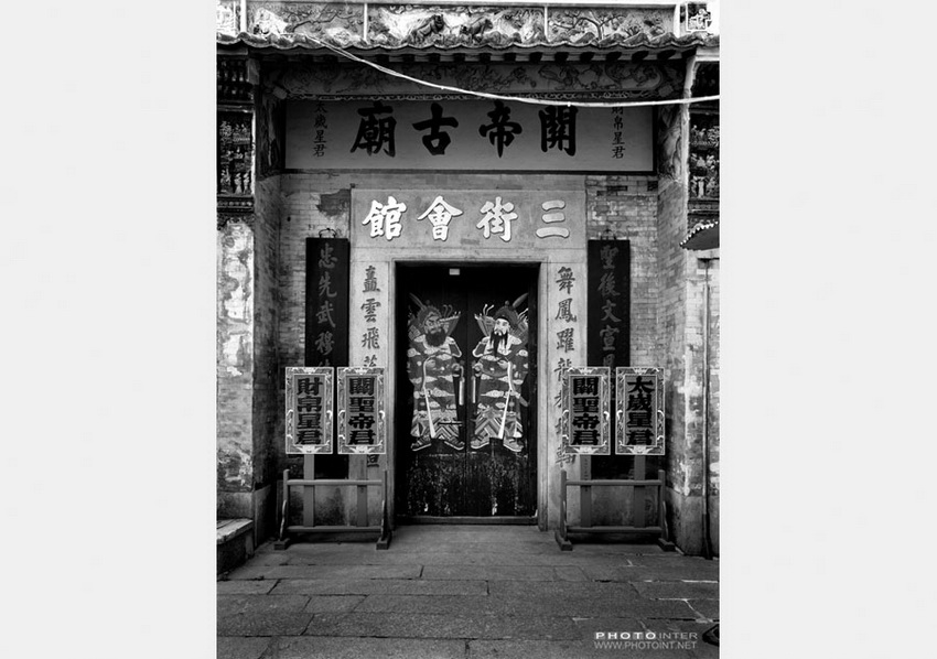 Templos antiguos y dios de los portales en la cultura popular de China 6