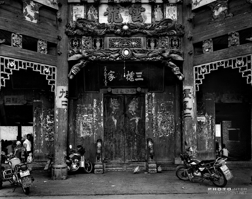 Templos antiguos y dios de los portales en la cultura popular de China 7