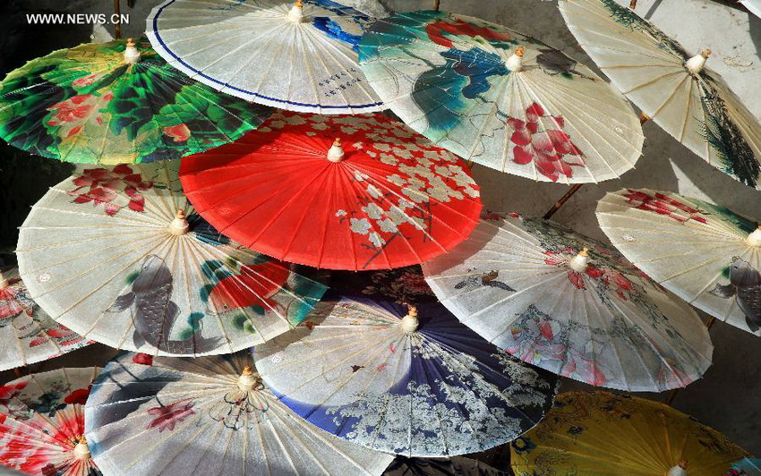 Sombrillas de papel aceitado en Sichuan 1