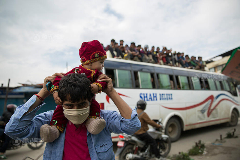 Todos los civiles de Nepal se huyeron de su capital, Kathmandu, tras el terremoto7