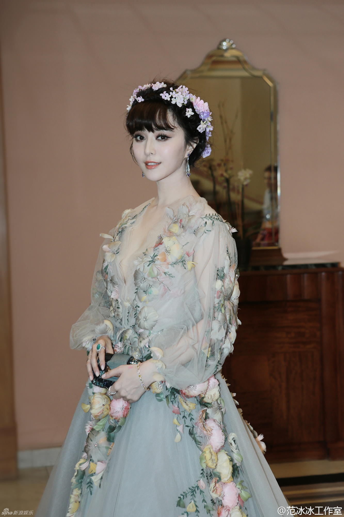 La actriz china Fan Bingbing gana el título del mejor look del segundo día del Festival de Cannes de 2015