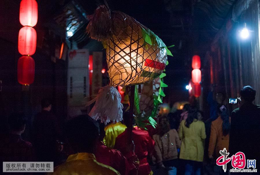 Enciclopedia de la cultura china: Diversión con el dragón con cuello cortado 4