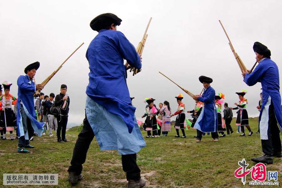 Enciclopedia de la cultura china: La fiesta tradicional del “8 de abril” de Guiyang 2