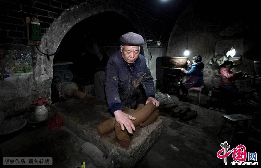 Enciclopedia de la cultura china: Camino de herencia de Penyao, aldea de cerámica negra 3