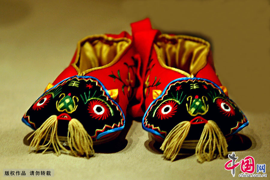 Enciclopedia de la cultura china: El zapato de cabeza de tigre y su buen augurio 8