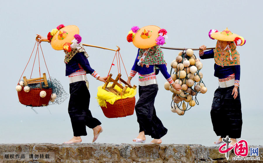 Enciclopedia de la cultura china: Las mujeres laboriosas y bondadosas de Huian 1