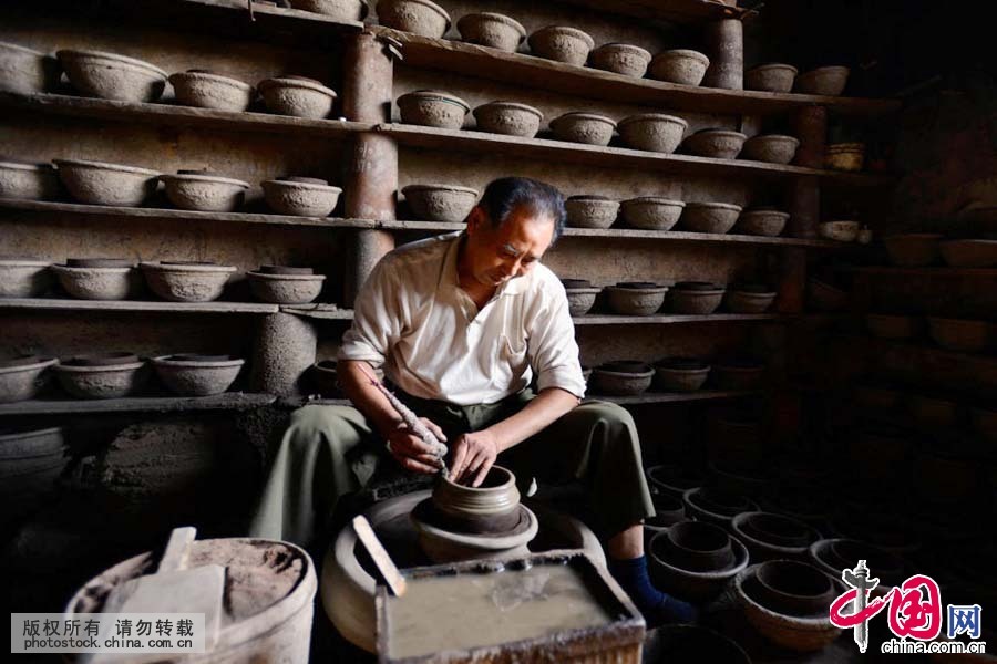 Enciclopedia de la cultura china: La elaboración tradicional de las cazuelas 4