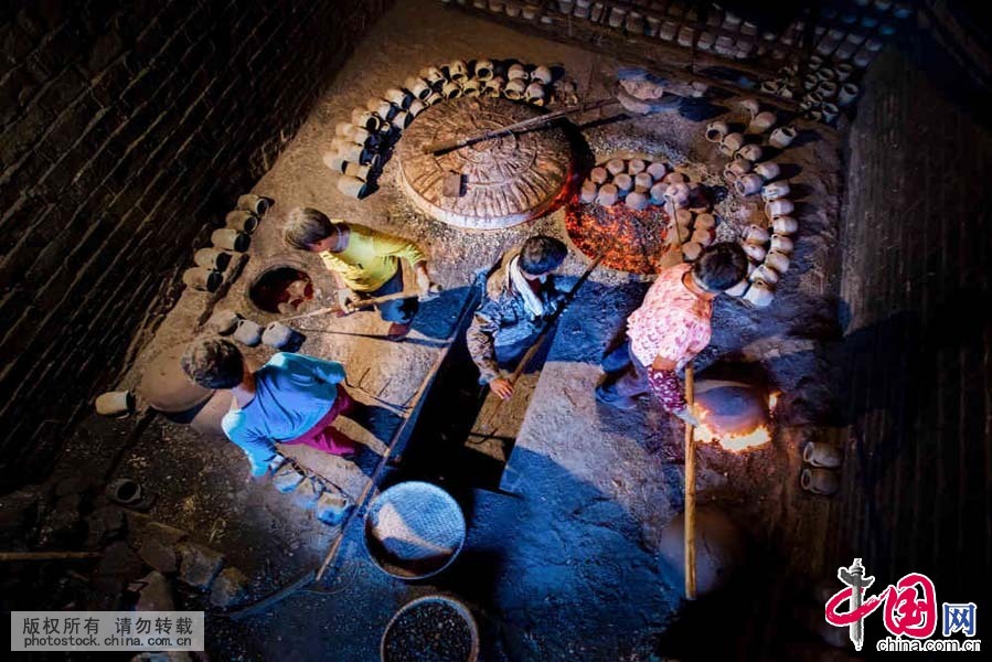 Enciclopedia de la cultura china: La elaboración tradicional de las cazuelas 8