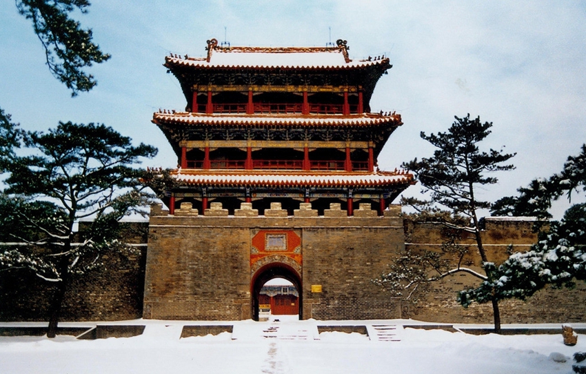 Enciclopedia de la cultura china: Los Tres Mausoleos de Shengjing 盛京三陵