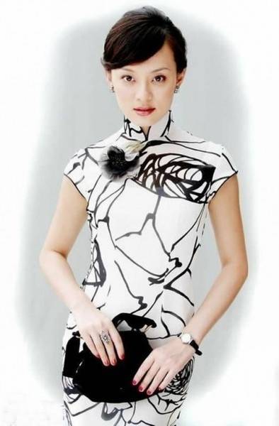 Las celebridades femeninas brillan en &apos;Qipao&apos;