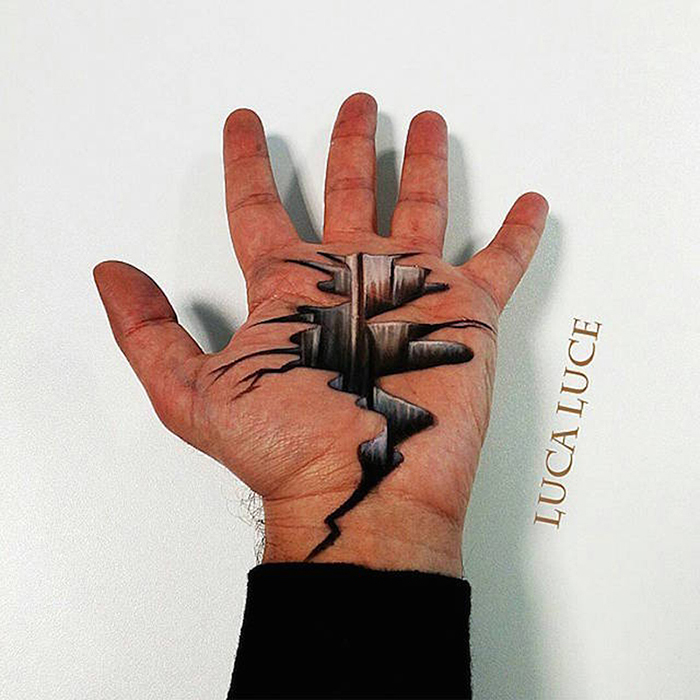 Dibujos tridimensionales en palma de Luca Luce2