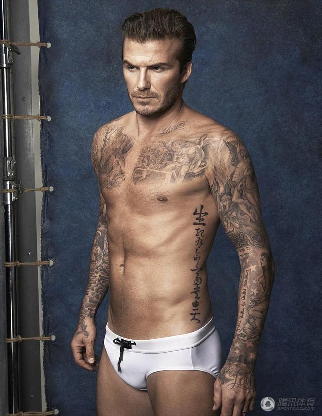 Los 40 tatuajes de David Beckham, uno de su esposa desnuda en el brazo