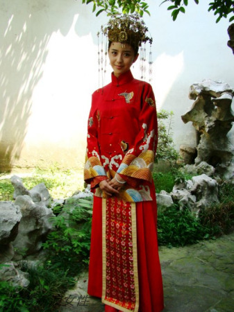 ¿Para ti quién es la novia china más bonita en ropa tradicional?