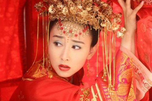 ¿Para ti quién es la novia china más bonita en ropa tradicional?